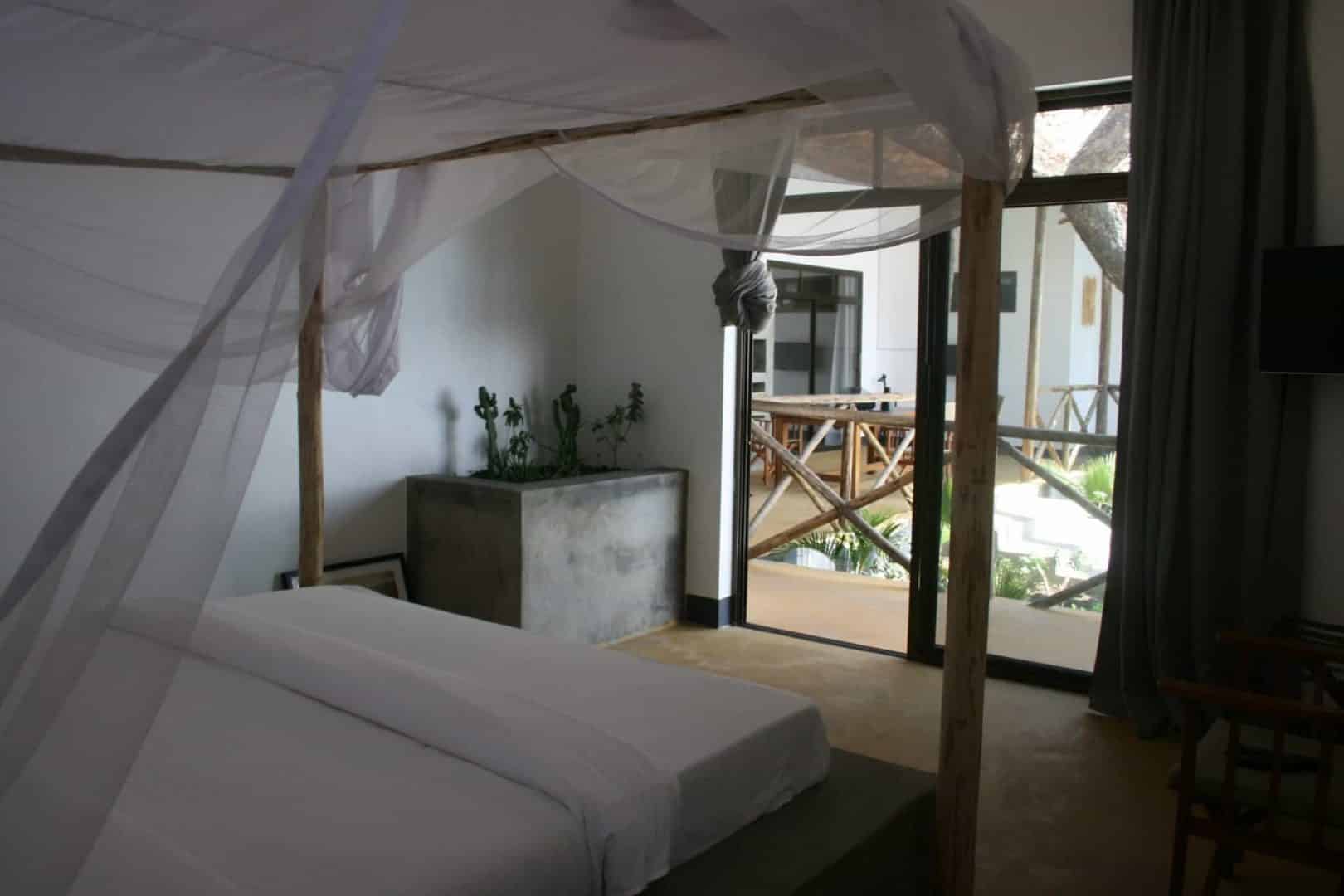 Luxury room with bed and Mosquito net